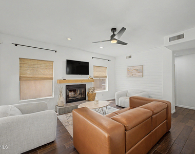 5773 W Shannon Street - Photo Thumbnail 13