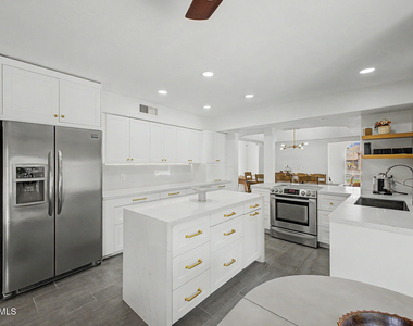 5773 W Shannon Street - Photo Thumbnail 21