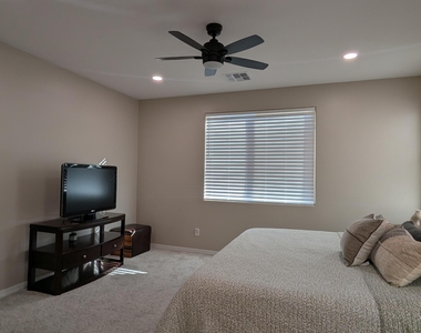 19605 W Cambridge Avenue - Photo Thumbnail 20