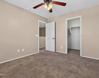 19296 W Adams Street - Photo Thumbnail 4