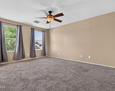 19296 W Adams Street - Photo Thumbnail 2