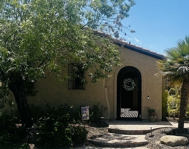 12657 W Fetlock Trail - Photo Thumbnail 2