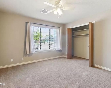 3013 S Fairway Drive - Photo Thumbnail 17