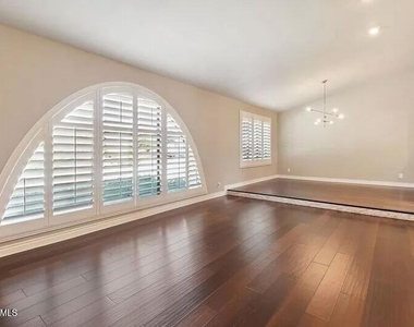3013 S Fairway Drive - Photo Thumbnail 5