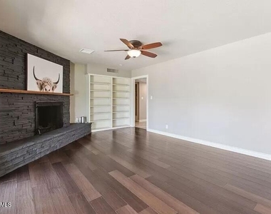 3013 S Fairway Drive - Photo Thumbnail 9