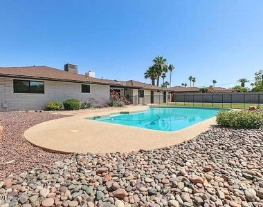 3013 S Fairway Drive - Photo Thumbnail 26