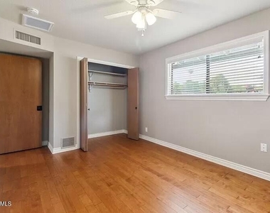 3013 S Fairway Drive - Photo Thumbnail 21
