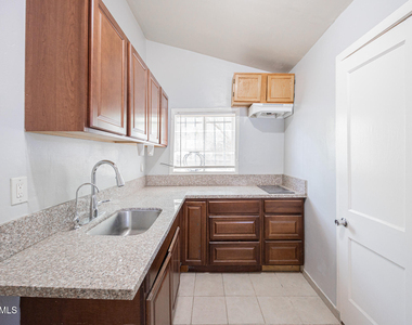 610 N 9th Street - Photo Thumbnail 7