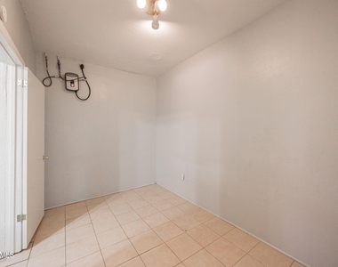 610 N 9th Street - Photo Thumbnail 5