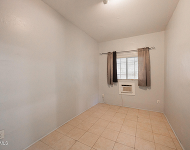 610 N 9th Street - Photo Thumbnail 2