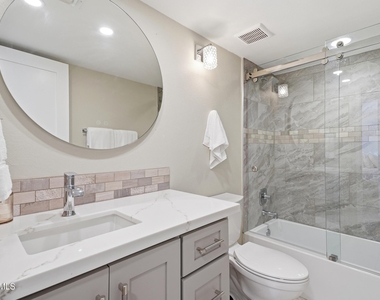 7920 E Camelback Road - Photo Thumbnail 12