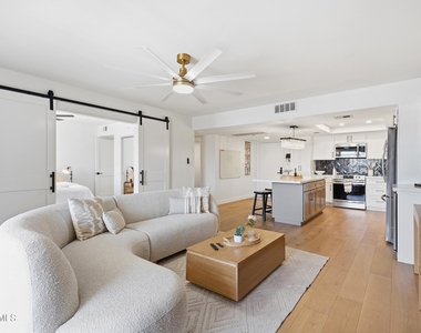 7920 E Camelback Road - Photo Thumbnail 4