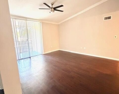 15155 Michelangelo Boulevard - Photo Thumbnail 16
