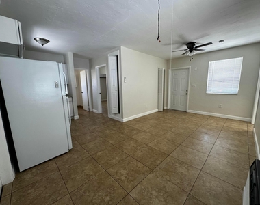 1681 Ne 51st Court - Photo Thumbnail 4