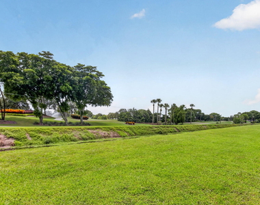 15415 Summer Lake Drive - Photo Thumbnail 10