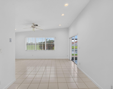 15415 Summer Lake Drive - Photo Thumbnail 17