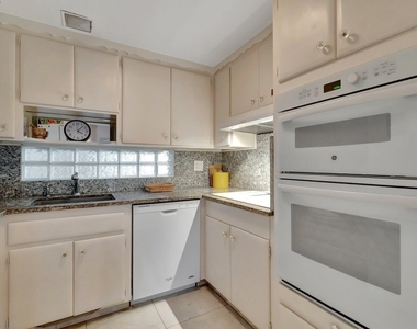 2711 S Ocean Boulevard - Photo Thumbnail 16