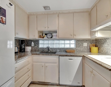 2711 S Ocean Boulevard - Photo Thumbnail 17