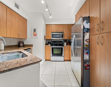 1830 Radius Drive - Photo Thumbnail 6