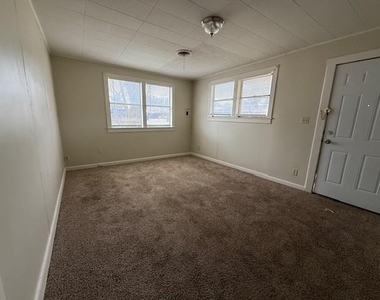 1750 Walnut Street - Photo Thumbnail 10