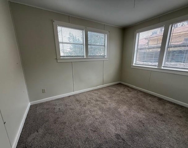 1750 Walnut Street - Photo Thumbnail 11