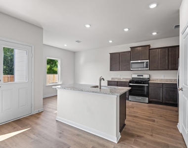 8433 White Wolf Trail - Photo Thumbnail 1