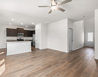 8433 White Wolf Trail - Photo Thumbnail 5