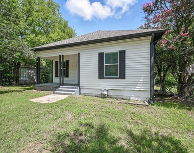 903 W Baker Street - Photo Thumbnail 12