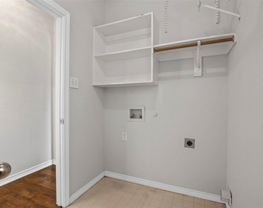 2810 Glenwick Court - Photo Thumbnail 27