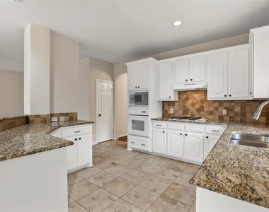 2810 Glenwick Court - Photo Thumbnail 38