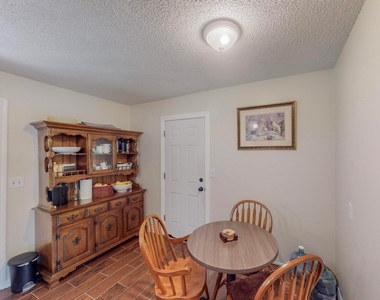 204 Pine Street - Photo Thumbnail 14