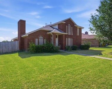 5406 Blue Cove Drive - Photo Thumbnail 7