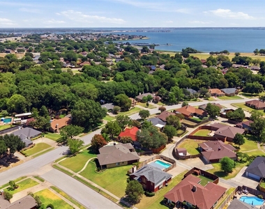 5406 Blue Cove Drive - Photo Thumbnail 29