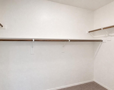 5601 Portola Lane - Photo Thumbnail 21