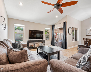 3659 W Elgin Street - Photo Thumbnail 8