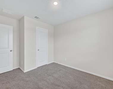 3918 Applewood Trail - Photo Thumbnail 10