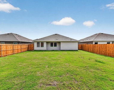3918 Applewood Trail - Photo Thumbnail 19
