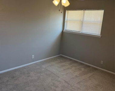 5124 Bob Drive - Photo Thumbnail 12