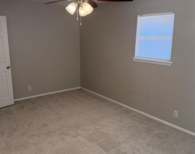 5124 Bob Drive - Photo Thumbnail 17