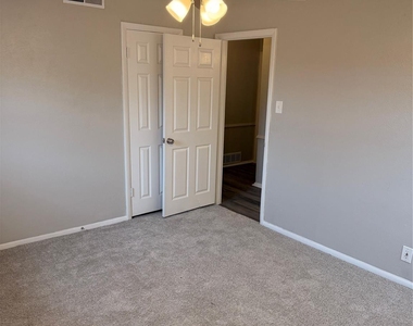 5124 Bob Drive - Photo Thumbnail 13