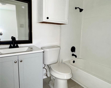 9813 Walnut Street - Photo Thumbnail 11