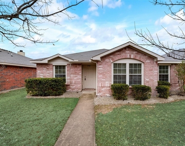 2946 Midbury Drive - Photo Thumbnail 20