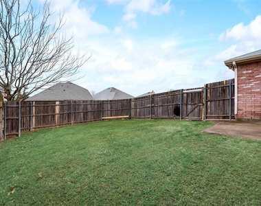 2946 Midbury Drive - Photo Thumbnail 18