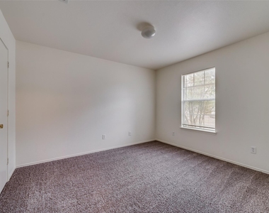 2946 Midbury Drive - Photo Thumbnail 17