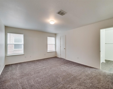 2946 Midbury Drive - Photo Thumbnail 12