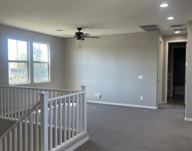 17132 N 9th Place - Photo Thumbnail 5