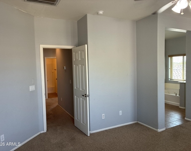 928 E Randy Street - Photo Thumbnail 25