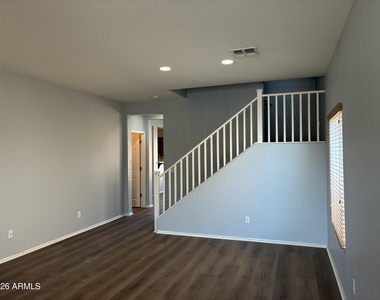 928 E Randy Street - Photo Thumbnail 7