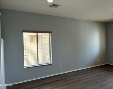 928 E Randy Street - Photo Thumbnail 5