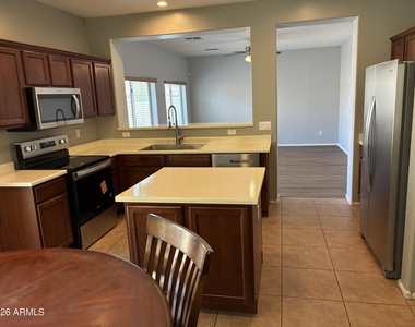 928 E Randy Street - Photo Thumbnail 13